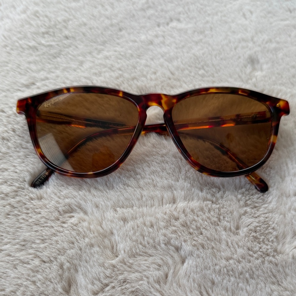 Ray-Ban Tortoise Sunglasses